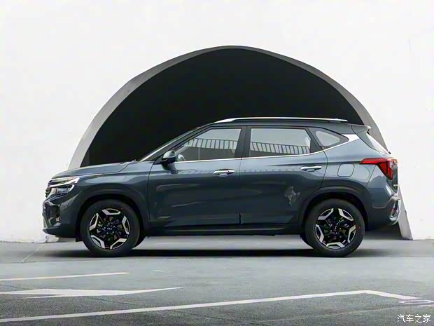 悦达起亚 赛图斯 2023款 1.5L CVT尊贵版 悦达起亚 赛图斯 2023款 1.5L CVT尊贵版