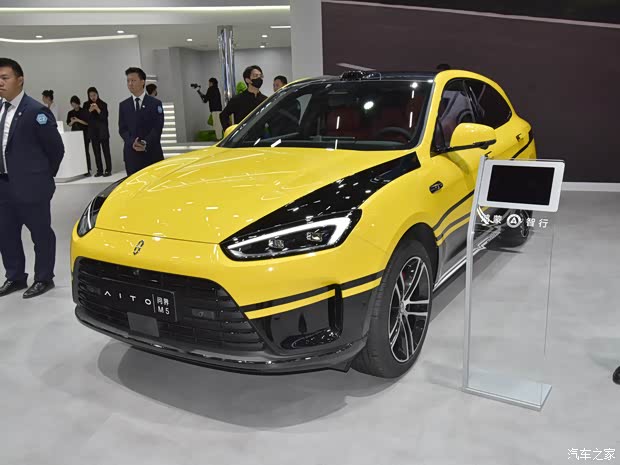 赛力斯汽车 问界M5 2023款 都市幻彩套装 赛力斯汽车 问界M5 2023款 都市幻彩套装