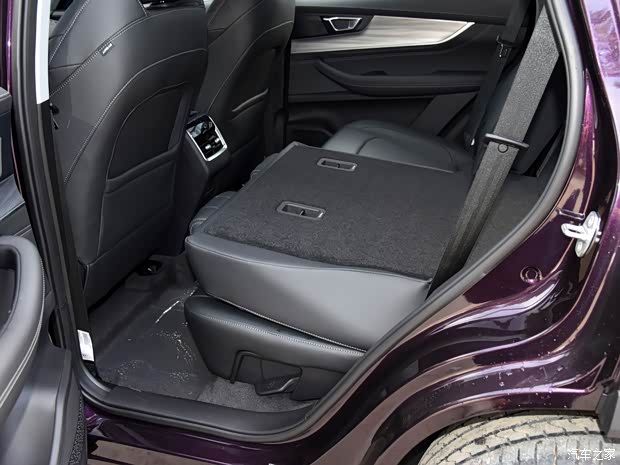 奇瑞汽车 瑞虎8 PLUS 2021款 290TGDI DCT豪情版