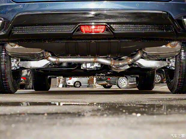 東風(fēng)本田 本田UR-V 2023款 370TURBO 四驅(qū)尊享版