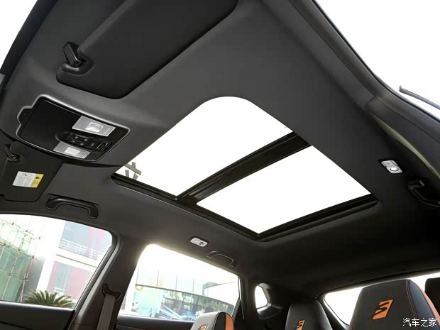 长安汽车 长安欧尚X5 2022款 1.5T DCT飓风音速版