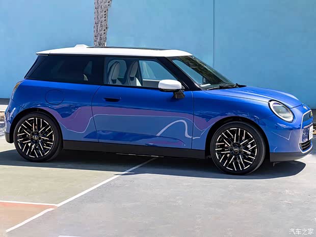 MINI MINI新能源 2024款 COOPER SE MINI MINI新能源 2024款 COOPER SE