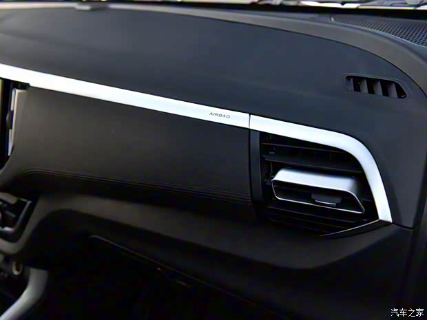 江西五十鈴 瑞邁 2022款 2.8T經(jīng)典柴油兩驅(qū)舒享型標(biāo)軸版JE493ZLQ6E