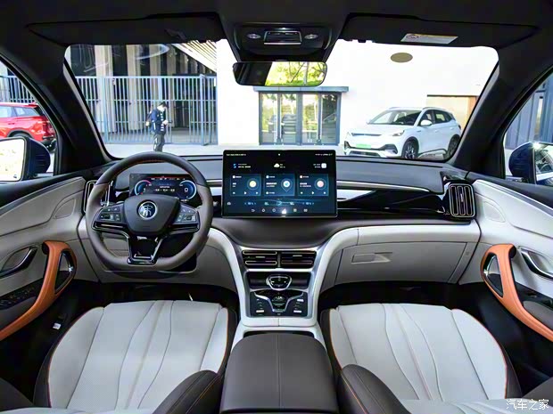 比亚迪 宋Pro新能源 2022款 DM-i 110km 旗舰型Pro 比亚迪 宋Pro新能源 2022款 DM-i 110km 旗舰型Pro