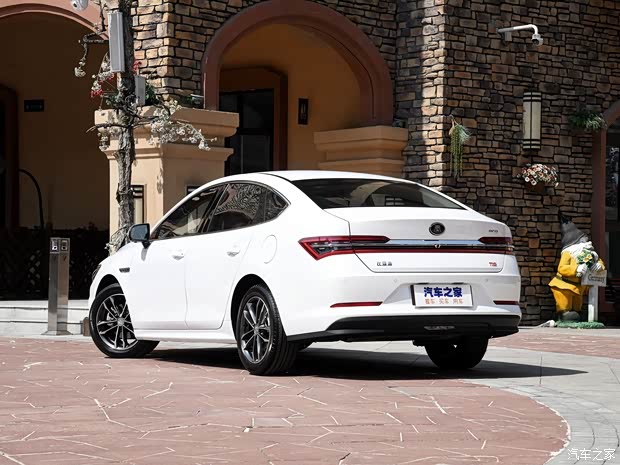 比亚迪 秦 2019款 秦Pro 自动挡 比亚迪 秦 2019款 秦Pro 自动挡