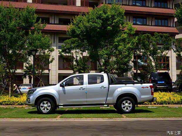 江西五十鈴 瑞邁 2019款 瑞邁S 2.5T四驅(qū)柴油超豪華款加長版JE4D25Q5A