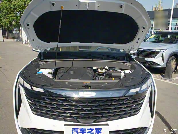 吉利汽车 博越L 2023款 2.0TD DCT尊贵型 吉利汽车 博越L 2023款 2.0TD DCT尊贵型