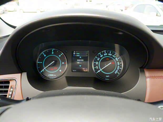 江淮汽车 瑞风L5 2022款 2.0T 手动商务版