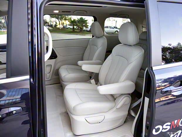 长安汽车 欧尚COSMOS(科尚) 2019款 1.5T 手动旗舰型 长安汽车 欧尚COSMOS(科尚) 2019款 1.5T 手动旗舰型