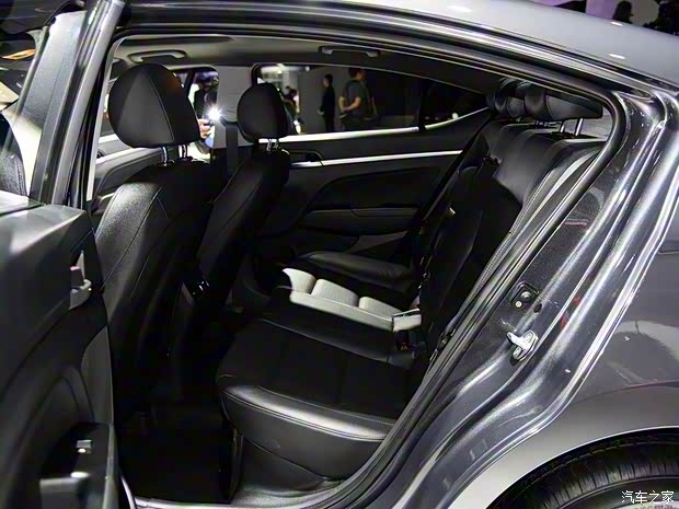 北京現(xiàn)代 領(lǐng)動新能源 2019款 基本型 北京現(xiàn)代 領(lǐng)動新能源 2019款 基本型