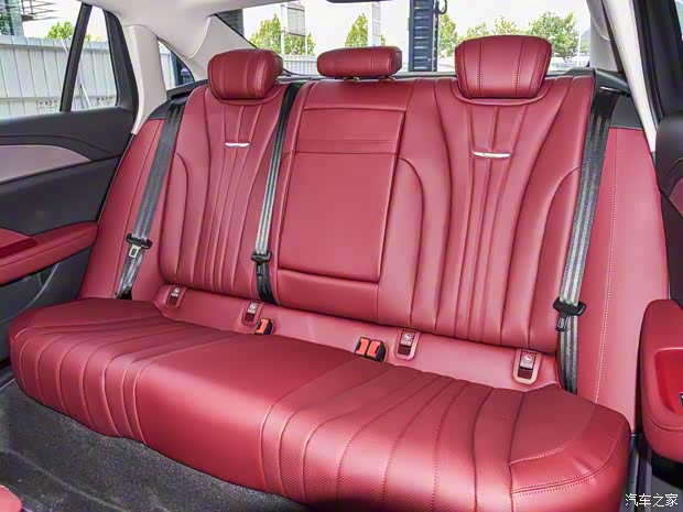 一汽紅旗 紅旗H5 2024款 1.5T DCT智聯(lián)旗韻版