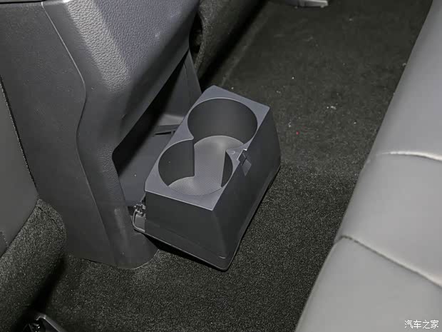 江西五十鈴 瑞邁 2023款 2.5T柴油兩驅(qū)長(zhǎng)軸高配版JE4D25Q6BL