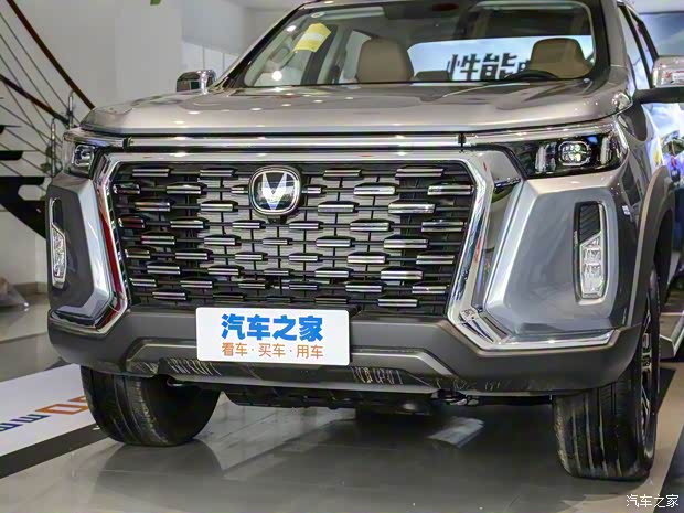 長(zhǎng)安汽車 長(zhǎng)安覽拓者 2023款 2.0T自動(dòng)四驅(qū)汽油旗艦型標(biāo)箱