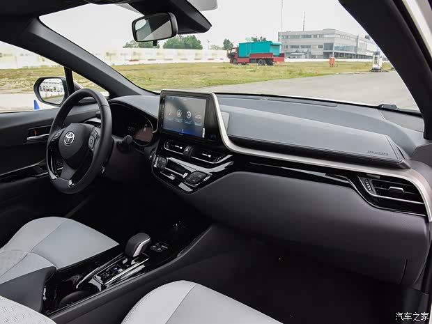 一汽丰田 奕泽IZOA E进擎 2019款 基本型