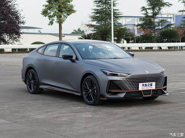 長(zhǎng)安汽車 長(zhǎng)安UNI-V 2022款 運(yùn)動(dòng)版