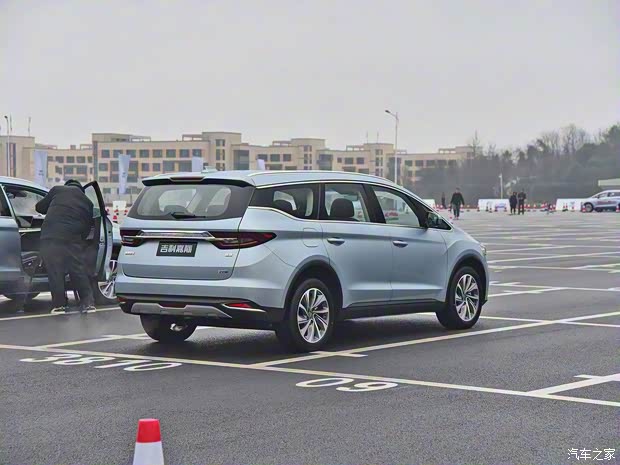 吉利汽车 嘉际 2019款 1.5TD MHEV 基本型 吉利汽车 嘉际 2019款 1.5TD MHEV 基本型