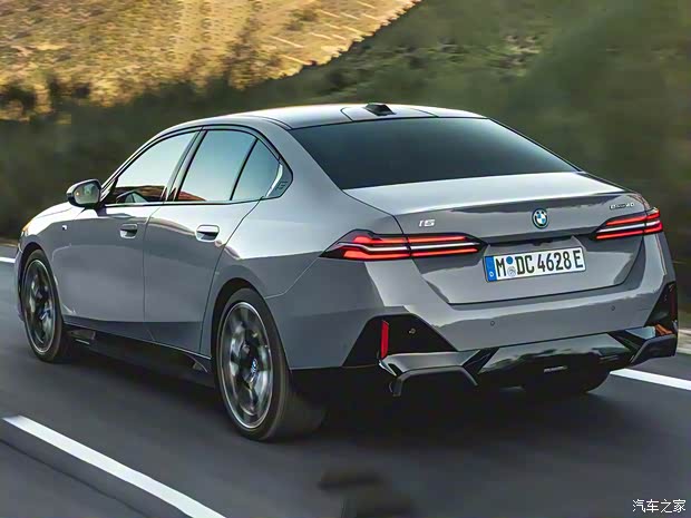 宝马(进口) 宝马i5 2023款 eDrive 40 宝马(进口) 宝马i5 2023款 eDrive 40