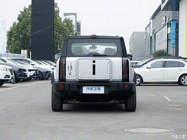 奇瑞新能源 奇瑞iCAR 03 2024款 401km 兩驅(qū)標準進階版
