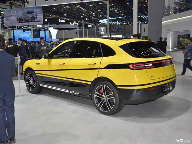 赛力斯汽车 问界M5 2023款 都市幻彩套装 赛力斯汽车 问界M5 2023款 都市幻彩套装