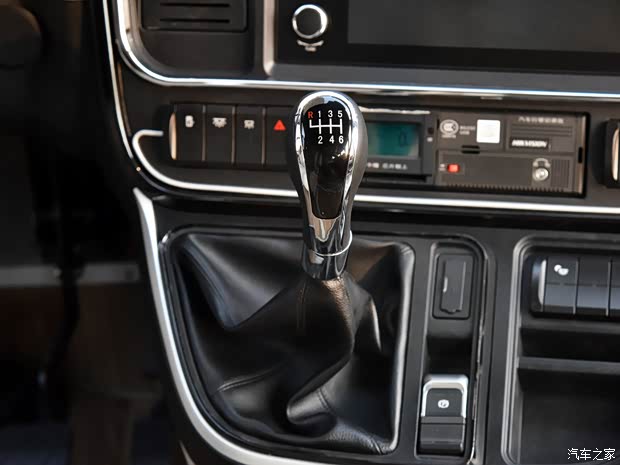 宇通客车 宇通CL6 2018款 悦旅版