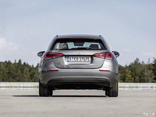 奔驰(进口) 奔驰A级新能源(进口) 2020款 A 250 e 奔驰(进口) 奔驰A级新能源(进口) 2020款 A 250 e