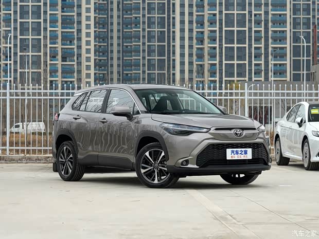 广汽丰田 锋兰达 2022款 2.0L CVT豪华PLUS版 广汽丰田 锋兰达 2022款 2.0L CVT豪华PLUS版