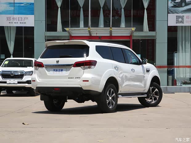 鄭州日產(chǎn) 帕拉丁 2023款 2.0T 四驅(qū)尊享型 鄭州日產(chǎn) 帕拉丁 2023款 2.0T 四驅(qū)尊享型