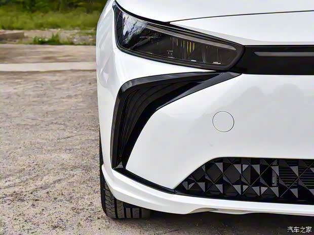 吉利幾何 吉利幾何G6 2024款 410 尊貴型