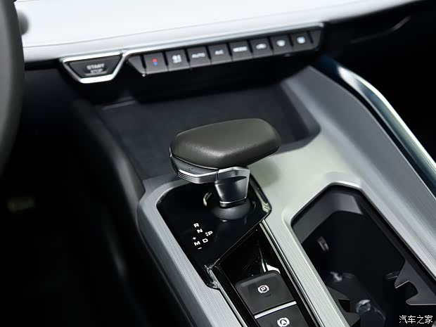 吉利汽車 星瑞 2020款 2.0T 基本型