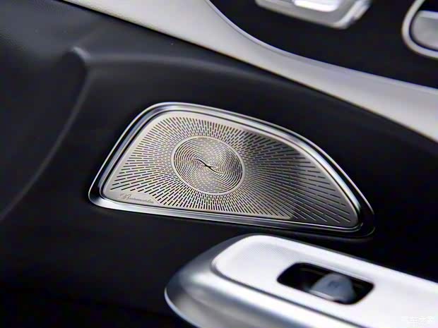 北京奔馳 奔馳E級(jí) 2024款 E 300 L 運(yùn)動(dòng)型