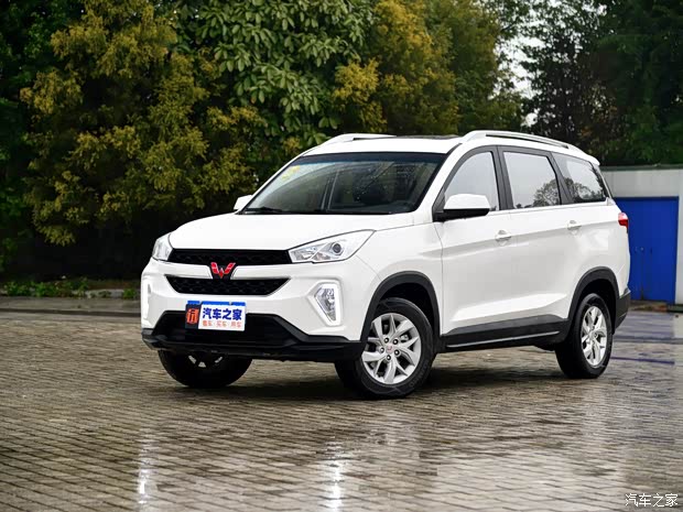 上汽通用五菱 五菱宏光S3 2019款 自动离合版 1.5L 手动豪华型 上汽通用五菱 五菱宏光S3 2019款 自动离合版 1.5L 手动豪华型