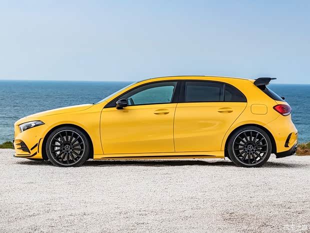梅赛德斯-AMG 奔驰A级AMG 2019款 AMG A35 4MATIC 梅赛德斯-AMG 奔驰A级AMG 2019款 AMG A35 4MATIC