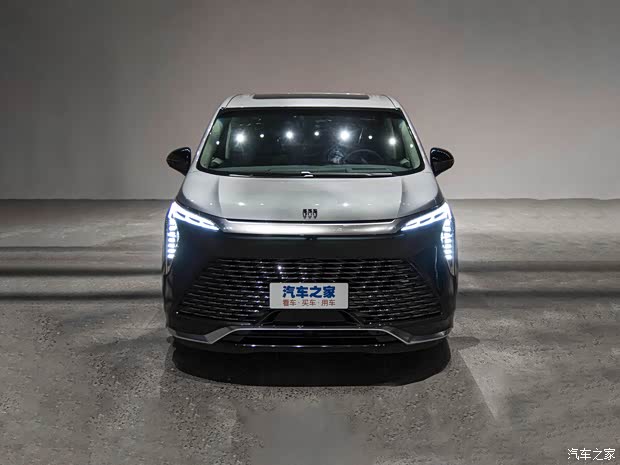 上汽通用别克 别克GL8 2023款 世纪CENTURY 四座