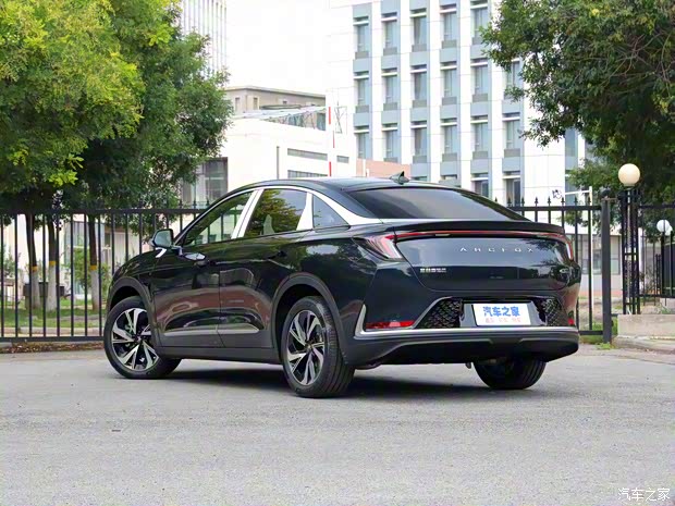 北汽新能源 極狐 阿爾法S(ARCFOX αS) 2021款 525S 175kW