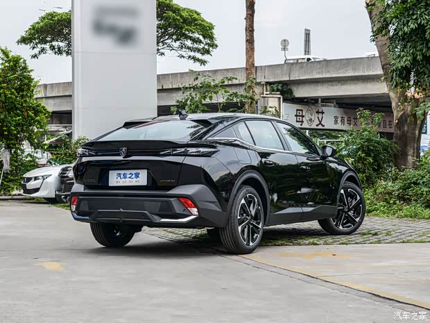 東風(fēng)標(biāo)致 標(biāo)致408X 2023款 魅力版