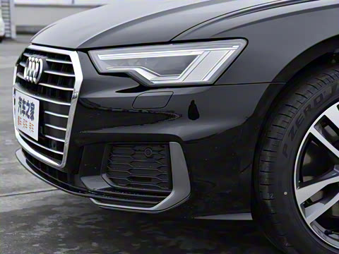 2022款 40 TFSI 豪华动感型 2022款 40 TFSI 豪华动感型