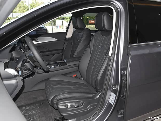 一汽红旗 红旗H5 2023款 2.0T 自动智联旗畅版