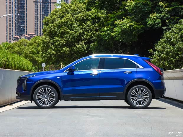 上汽通用凯迪拉克 凯迪拉克XT4 2024款 28T 两驱高配版