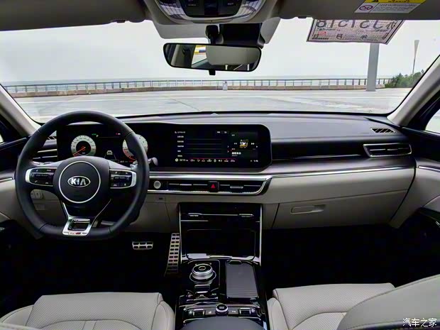 东风悦达起亚 K5凯酷 2020款 380T GT-Line 尊贵版 东风悦达起亚 K5凯酷 2020款 380T GT-Line 尊贵版