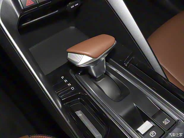 悦达起亚 智跑 2023款 2.0L 基本型