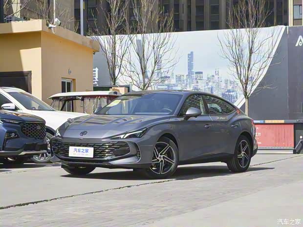 上汽集團(tuán) MG7 2023款 1.5T DCT至美舒享版