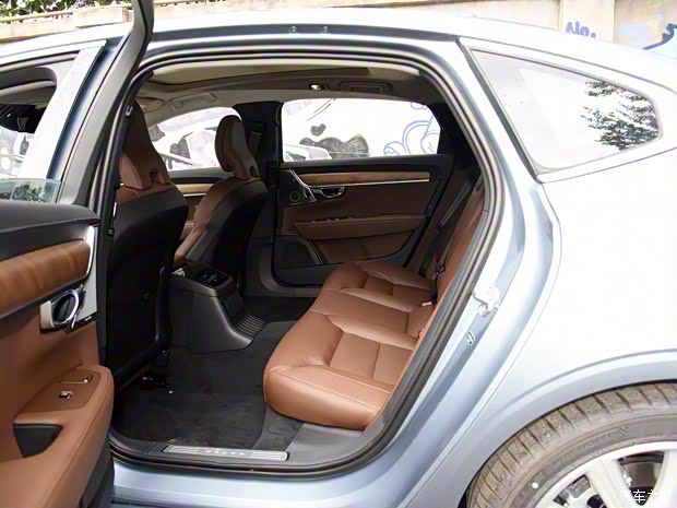 沃爾沃亞太 沃爾沃S90新能源 2019款 T8 E驅(qū)混動 智雅版 國VI