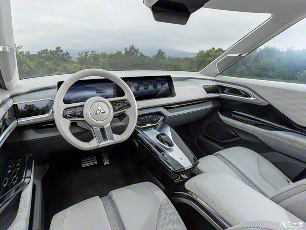 三菱(進(jìn)口) 三菱XFC 2023款 Concept