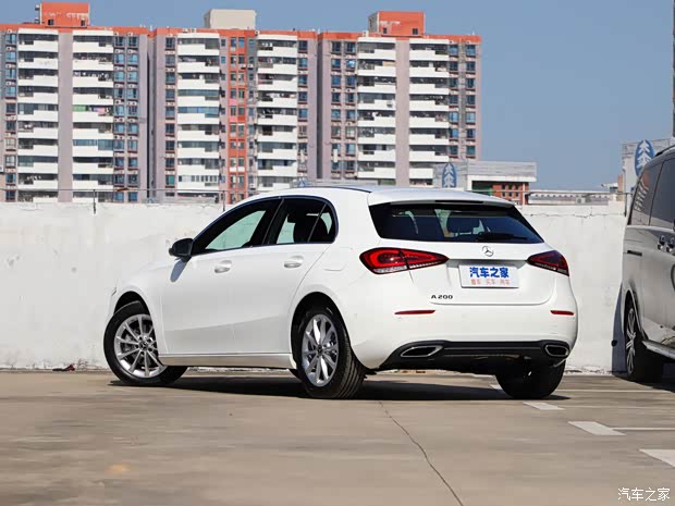 奔驰(进口) 奔驰A级(进口) 2022款 A 200 时尚型 奔驰(进口) 奔驰A级(进口) 2022款 A 200 时尚型