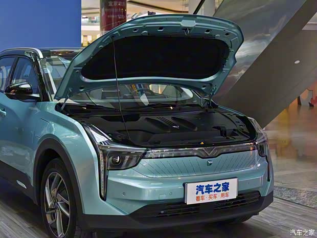 合众汽车 哪吒U 2020款 520 U酷四驱版