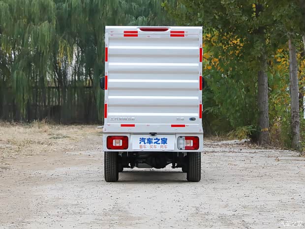 上汽通用五菱 五菱E10 2022款 基本型