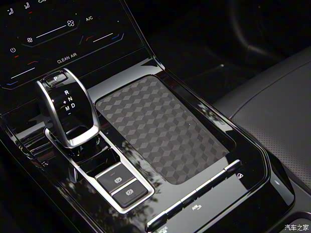 奇瑞汽车 瑞虎7 2022款 超能版 1.5T CVT超能英雄