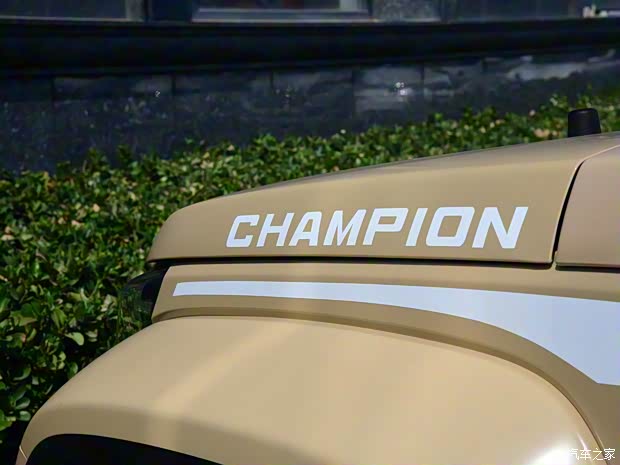 北京越野 北京BJ40 2019款 2.3T 自动四驱环塔冠军版 国VI