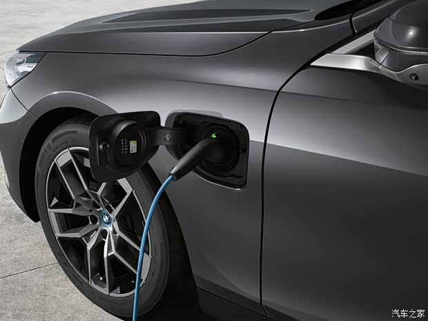 寶馬(進口) 寶馬5系新能源(進口) 2023款 530e