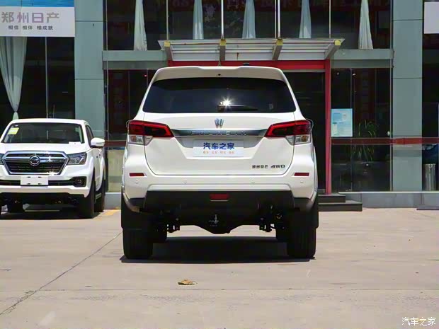 鄭州日產(chǎn) 帕拉丁 2023款 2.0T 四驅(qū)尊享型 鄭州日產(chǎn) 帕拉丁 2023款 2.0T 四驅(qū)尊享型